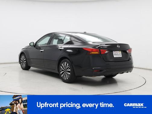 2023 Nissan Altima SV