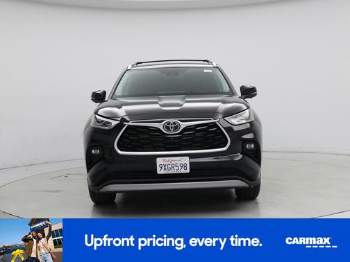 Black 2026 Toyota Highlander Hybrid Platinum