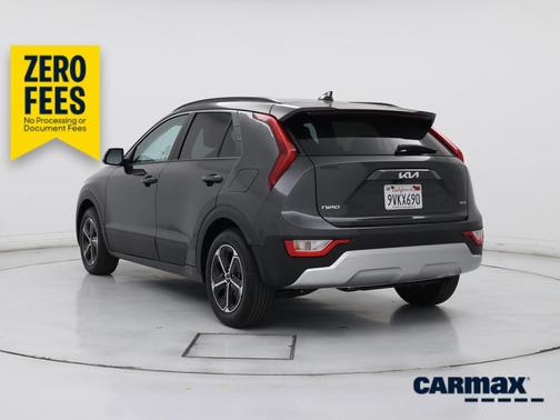 Gray 2025 Kia Niro EX