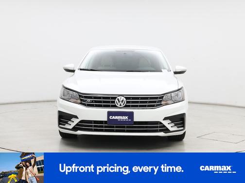 2017 Volkswagen Passat R-Line