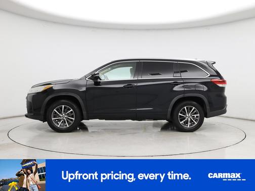 Black 2017 Toyota Highlander XLE