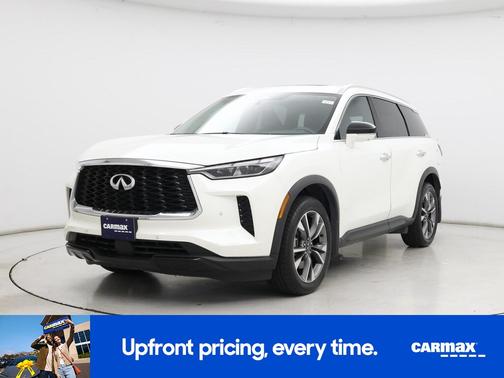 White 2024 INFINITI QX60 Luxe