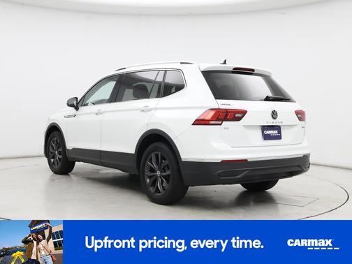 White 2024 Volkswagen Tiguan SE