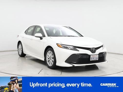 White 2018 Toyota Camry LE