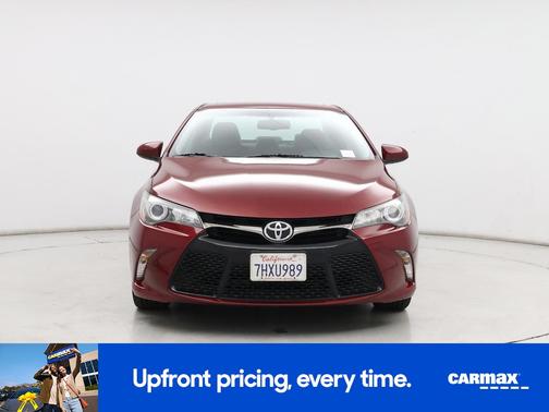 Red 2015 Toyota Camry SE