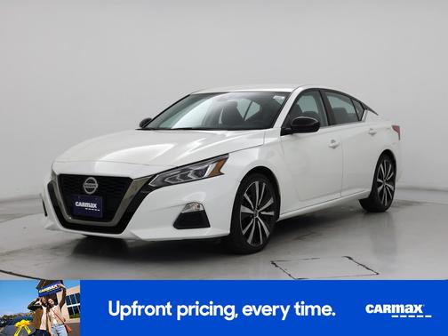 White 2021 Nissan Altima SR