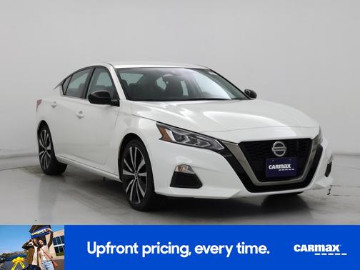 White 2021 Nissan Altima SR