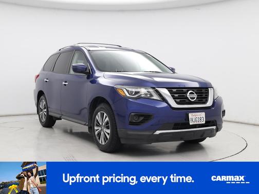 2019 Nissan Pathfinder SV