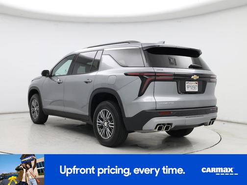 Silver 2024 Chevrolet Traverse LT