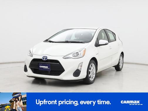 White 2016 Toyota Prius c Three