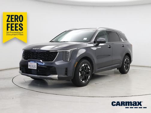 Gray 2024 Kia Sorento S