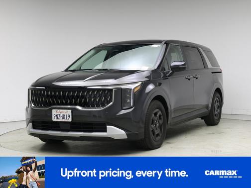 Gray 2025 Kia Carnival LXS