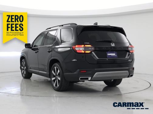 Black 2023 Honda Pilot Touring