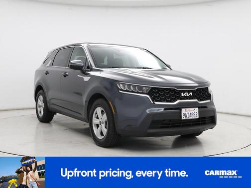 Gray 2022 Kia Sorento LX