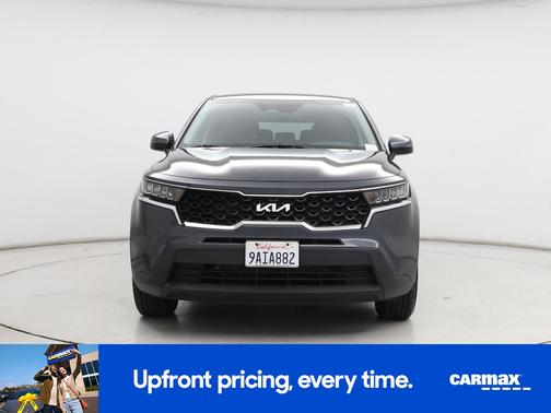 Gray 2022 Kia Sorento LX