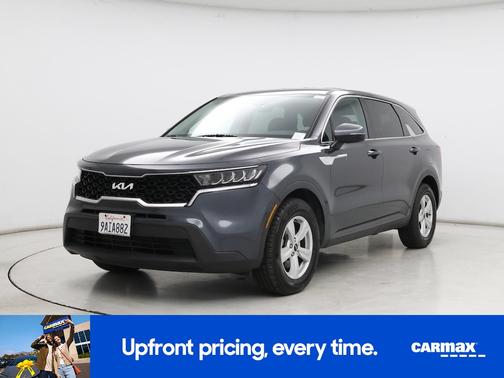 Gray 2022 Kia Sorento LX
