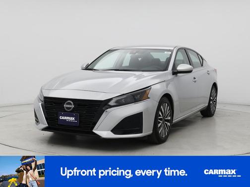 2023 Nissan Altima SV