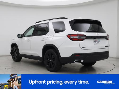 White 2025 Honda Pilot Black Edition