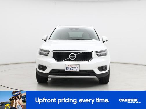 2021 Volvo XC40 T5 Momentum