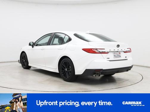White 2025 Toyota Camry SE