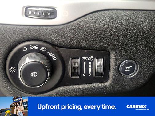 White 2015 Jeep Cherokee Trailhawk
