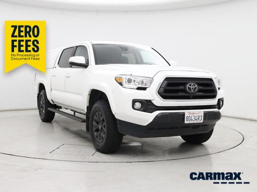 White 2021 Toyota Tacoma SR5