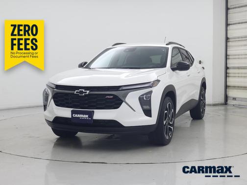 White 2025 Chevrolet Trax 2RS