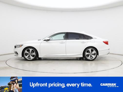 White 2018 Honda Accord Touring