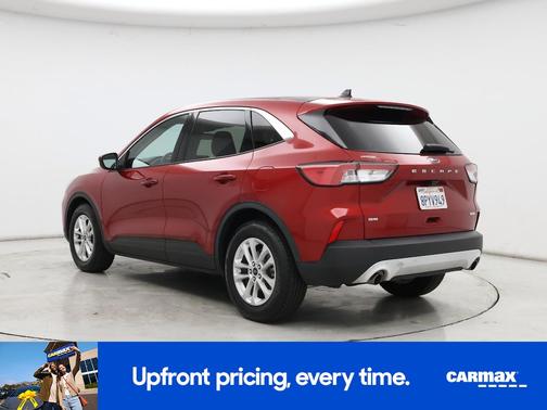 Red 2020 Ford Escape SE