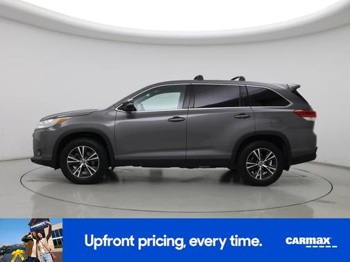 Gray 2019 Toyota Highlander LE