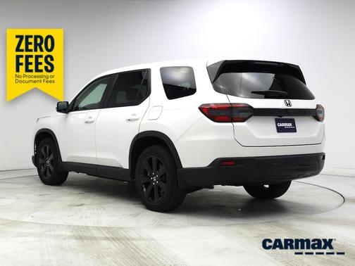 White 2024 Honda Pilot EX-L