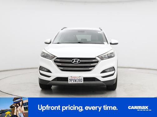 White 2016 Hyundai TUCSON Limited