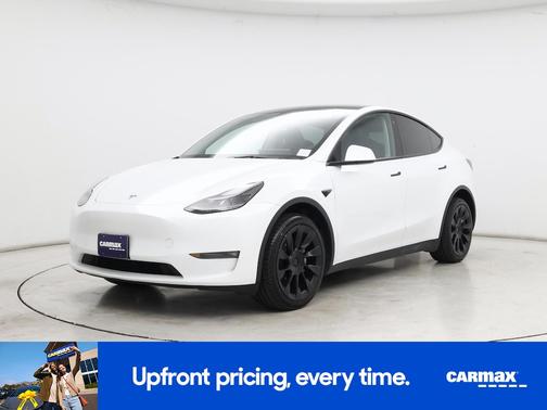 White 2023 Tesla Model Y Long Range