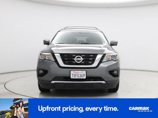 Gray 2017 Nissan Pathfinder SL