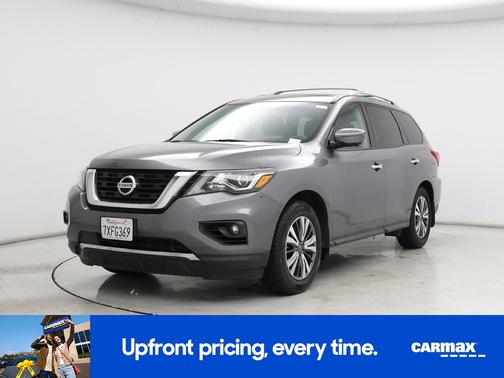 Gray 2017 Nissan Pathfinder SL