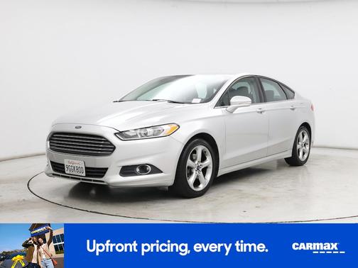Silver 2014 Ford Fusion SE