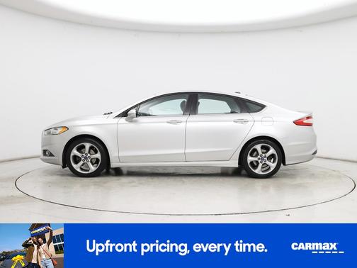 Silver 2014 Ford Fusion SE