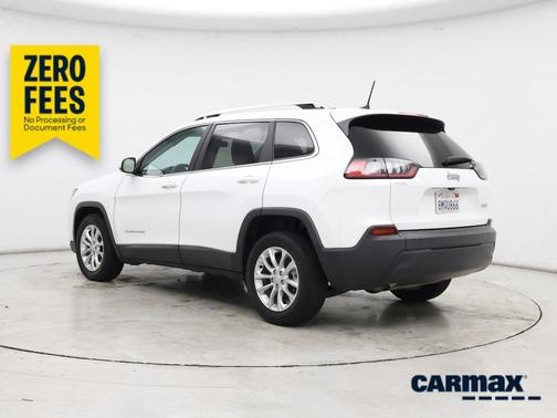White 2019 Jeep Cherokee Latitude