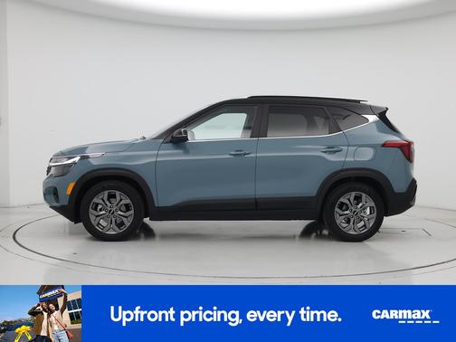 Blue 2024 Kia Seltos S