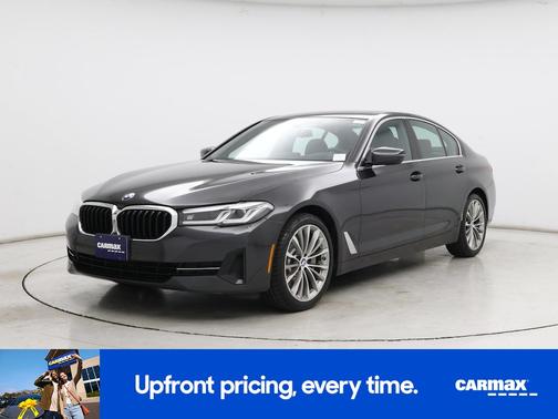 Gray 2023 BMW 530 I