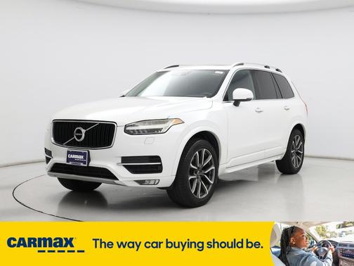 2017 Volvo XC90 T6 Momentum