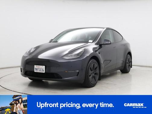 Gray 2024 Tesla Model Y Long Range