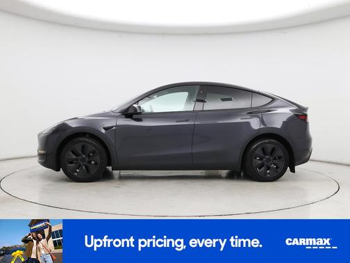 Gray 2024 Tesla Model Y Long Range