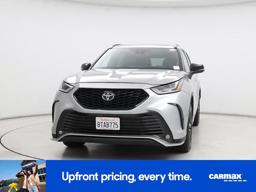 Silver 2021 Toyota Highlander XSE