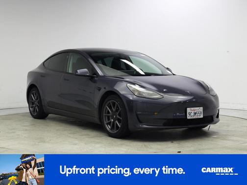 Gray 2022 Tesla Model 3 Long Range