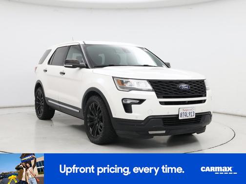 White 2018 Ford Explorer Platinum