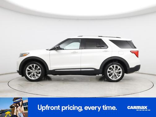 White 2022 Ford Explorer Platinum
