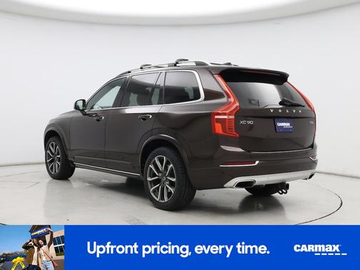 2018 Volvo XC90 T6 Momentum