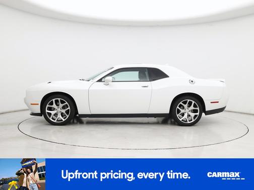 2016 Dodge Challenger SXT Plus