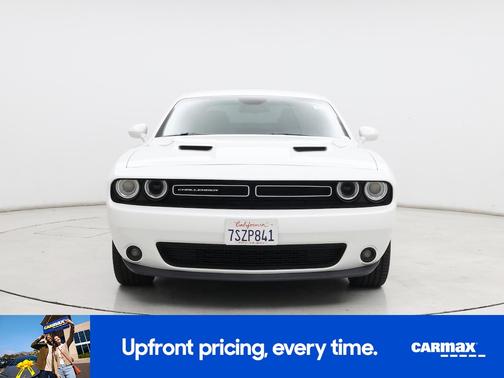 2016 Dodge Challenger SXT Plus